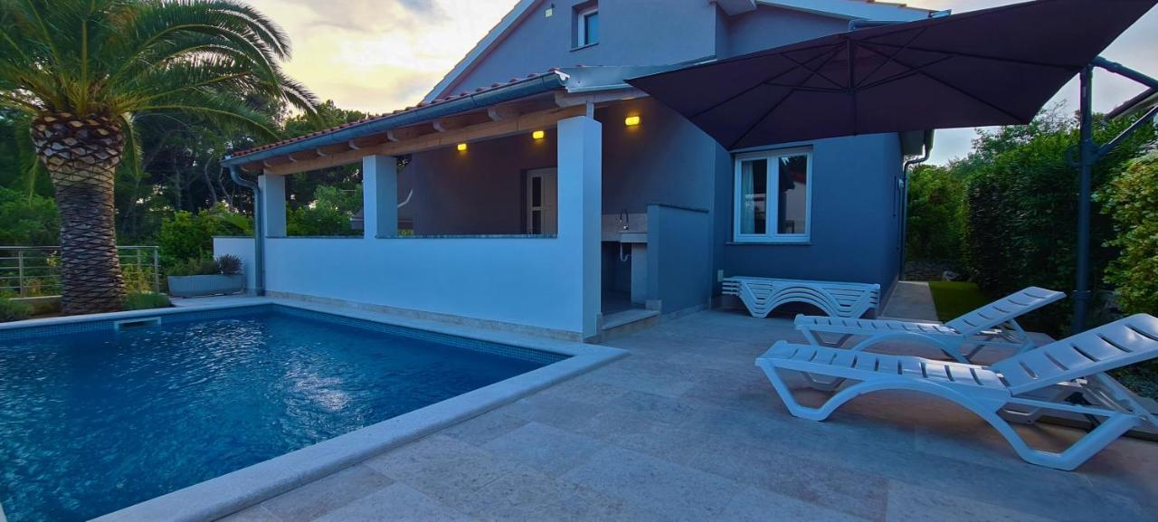 Villa Artaturi มาลีโลชินจ์ ภายนอก รูปภาพ